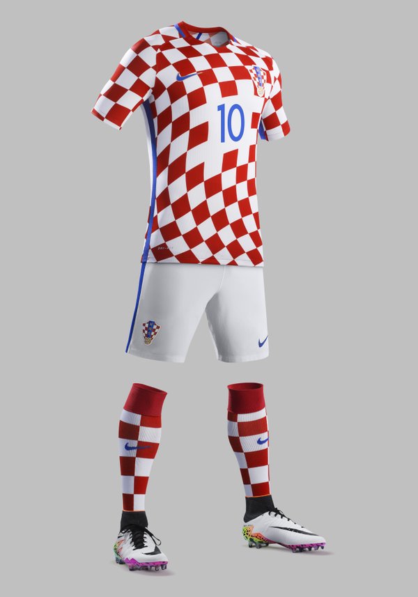 Хорватия представила форму на Евро-2016