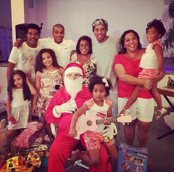 Роналдиньо: «Встречаю Рождество со своей семьей»