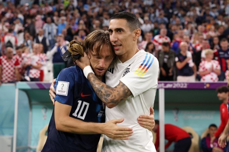 Ди Мария обнял Модрича после матча между Аргентиной и Хорватией