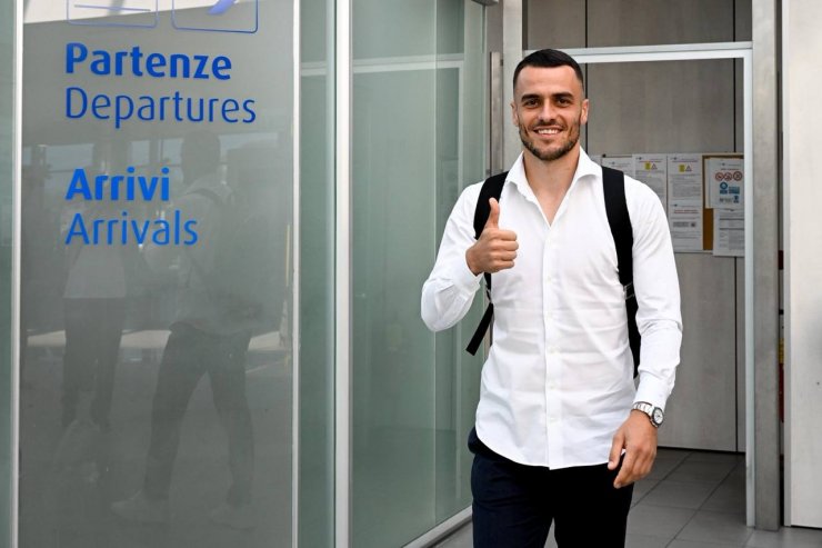 Костич прибыл в Италию для подписания контракта с «Ювентусом»